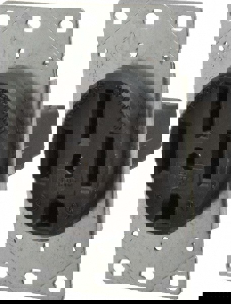 Straight Blade Single Receptacle: NEMA 14-50R, 50 Amps, Ungrounded